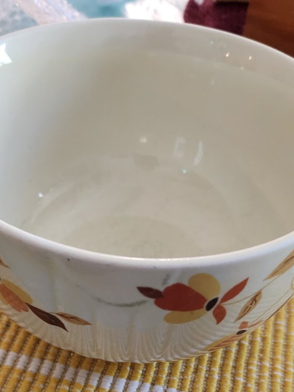 Vintage Hall Autumn Leaf bowl